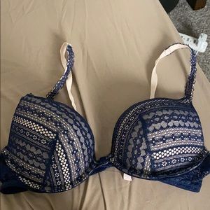 Victoria’s Secret push up bra